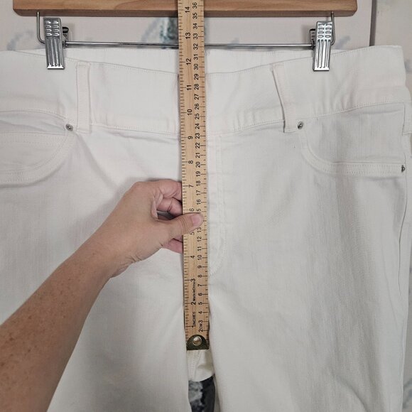 SPANX Jeans High Rise Flare Leg Pull On White Plus Size 1X - Picture 7 of 9